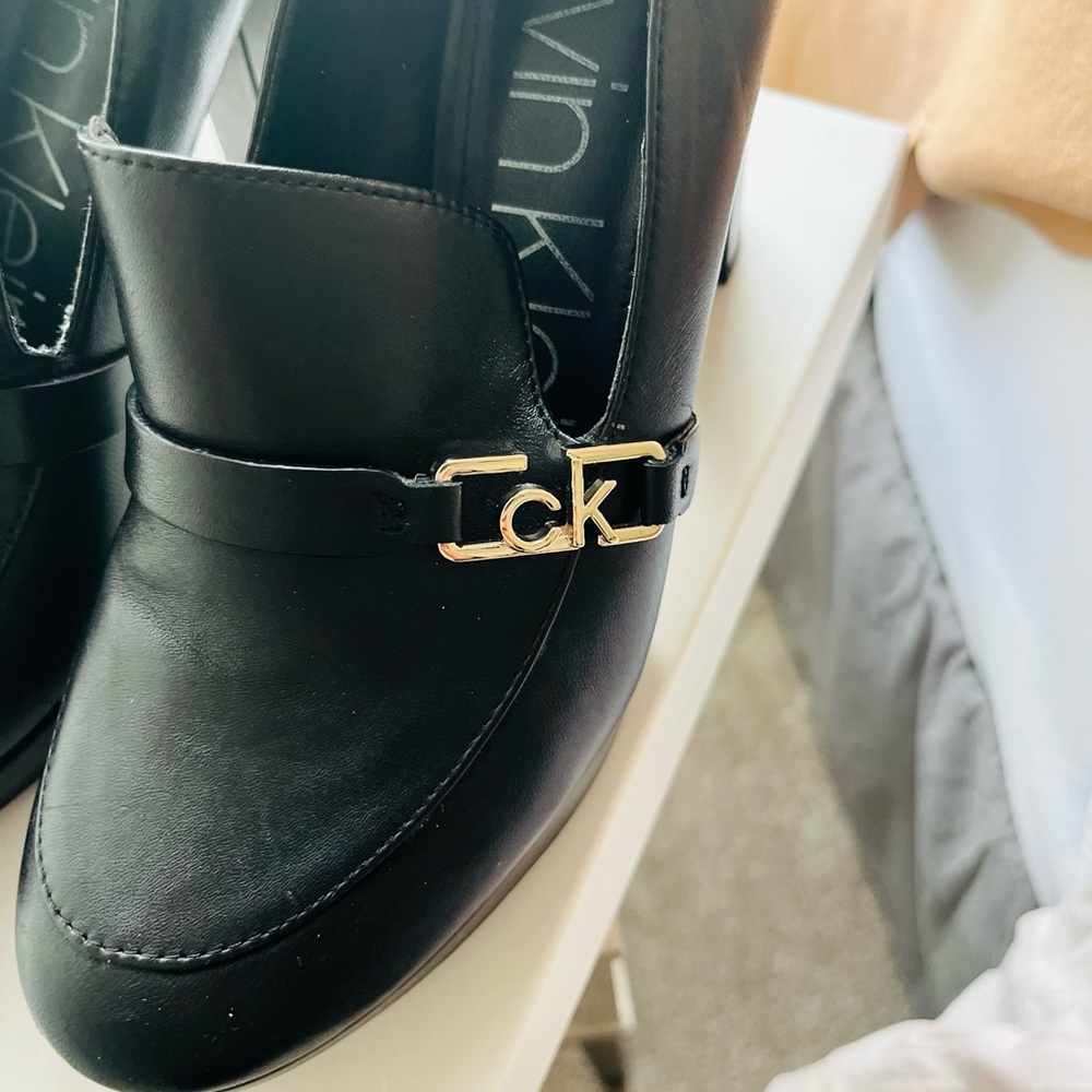Black Platform Calvin Klein block size 7 heels